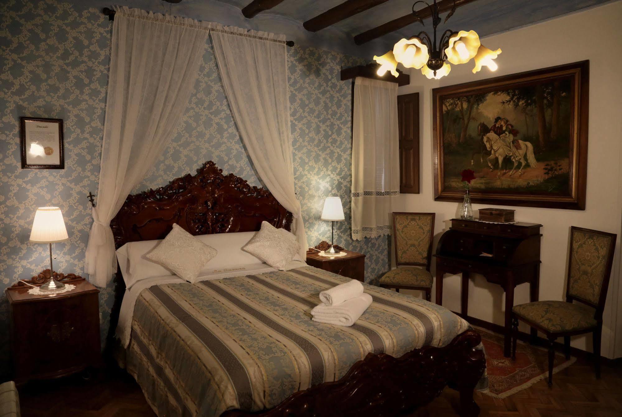 Urrea de Gaen Casa Rural La Casona מראה חיצוני תמונה