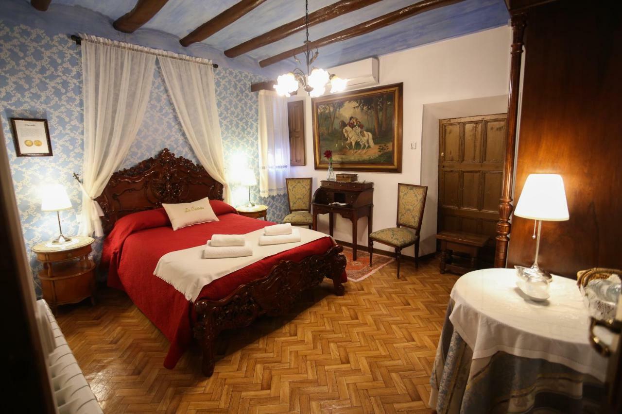 Urrea de Gaen Casa Rural La Casona מראה חיצוני תמונה